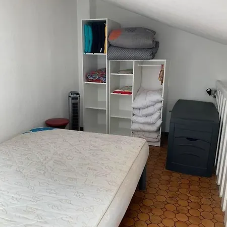 Petite De Avec Piscine Gruissan